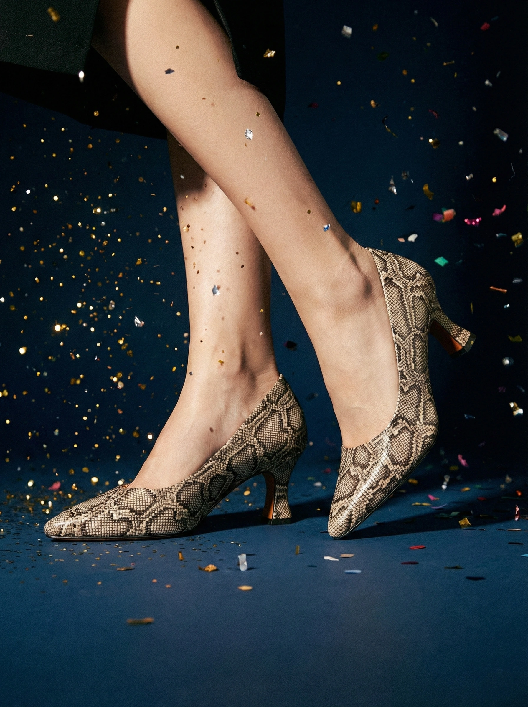 Туфли-лодочки цвета мульти на среднем каблуке